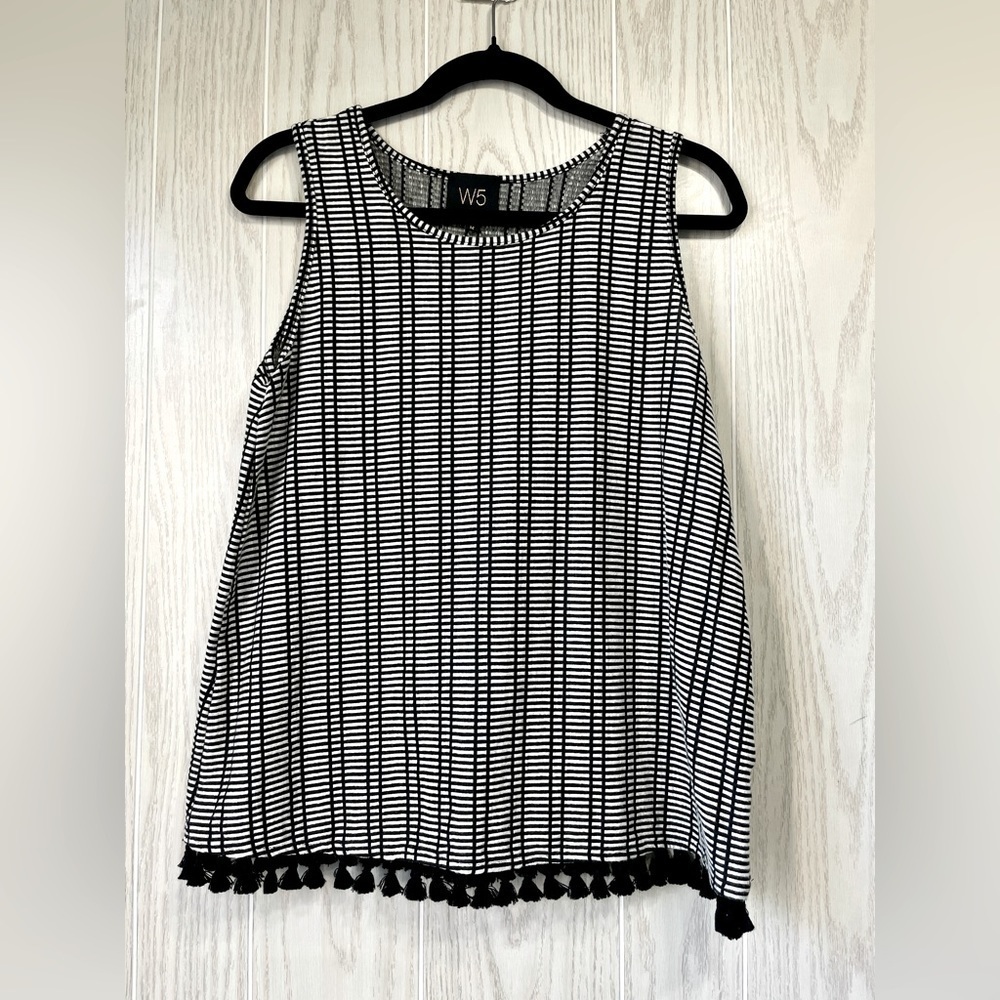 W5 Concepts Black White Tassel Trim Halter Top Size M NWOT